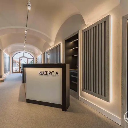 Tatra Boutique Deforte Gallery 203